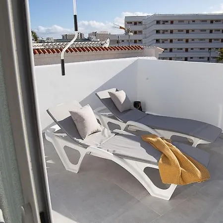 Urbania Apartment