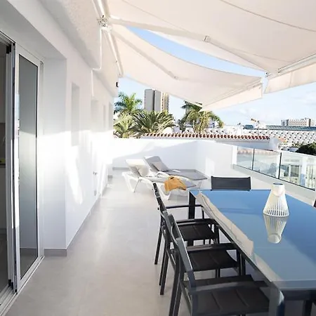 Urbania Apartment