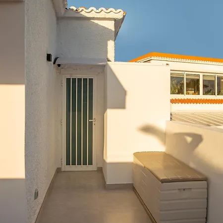 Urbania Apartment Costa Adeje (Tenerife)