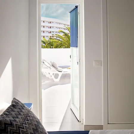 Urbania Apartment Costa Adeje (Tenerife)
