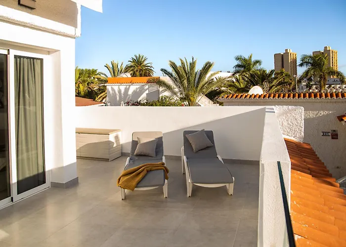 Urbania * Costa Adeje (Tenerife)